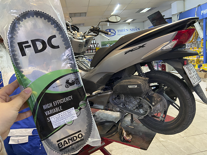 pcx-1.jpg pcx-1.jpg