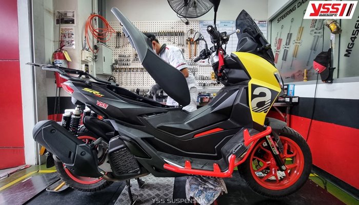 Phuoc-YSS-Aprilia-SR-GT200-7.jpg