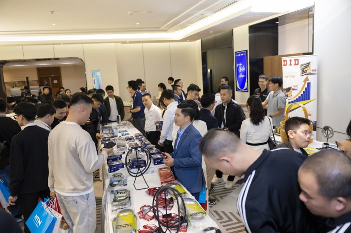 Tiec-tri-an-khach-hang-HN-2025-3.jpg Tiec-tri-an-khach-hang-HN-2025-3.jpg