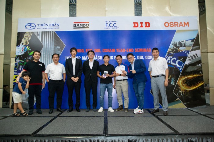 Tiec-hop-mat-khach-hang-THIEN-NHAN-BANDO-FCC-DID-OSRAM-35.jpg