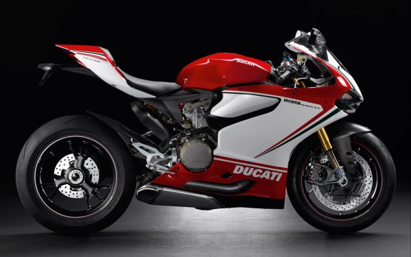 ducati-panigale-7.jpg ducati-panigale-7.jpg