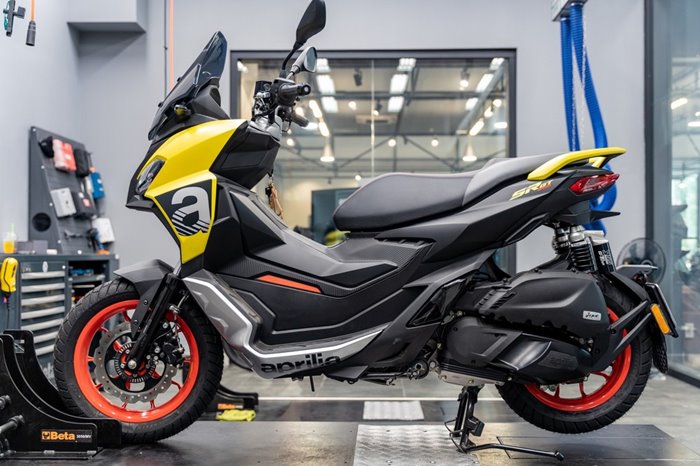 Phuoc-YSS-Aprilia-SR-GT200-1.jpg