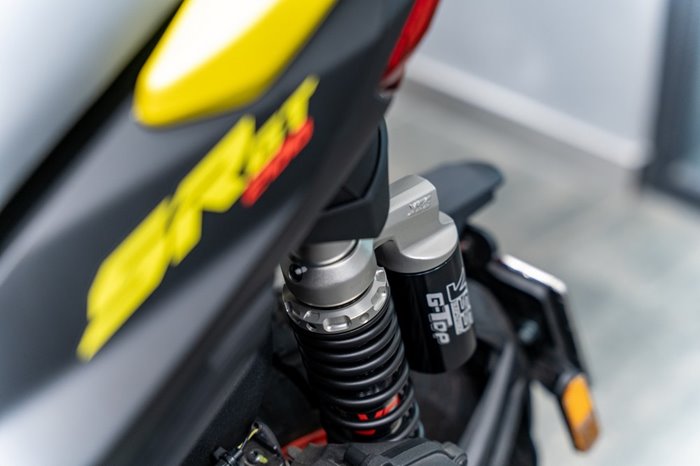 Phuoc-YSS-Aprilia-SR-GT200-2.jpg