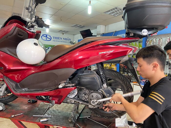 lam-noi-pcx.jpg lam-noi-pcx.jpg
