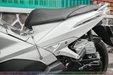 son-xe-may-air-blade-trang-3.jpg