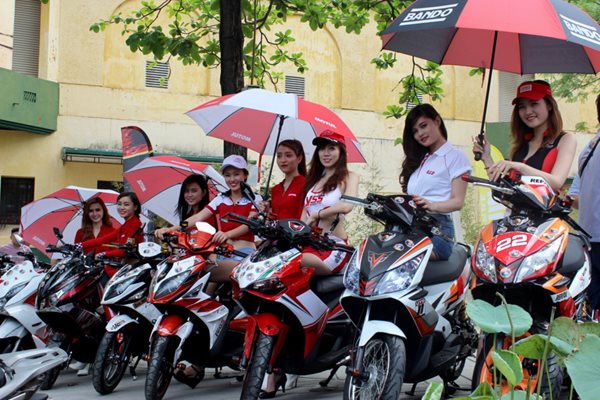 Tong-Ket-Su-Kien-Scooter-Festival-2014.JPG