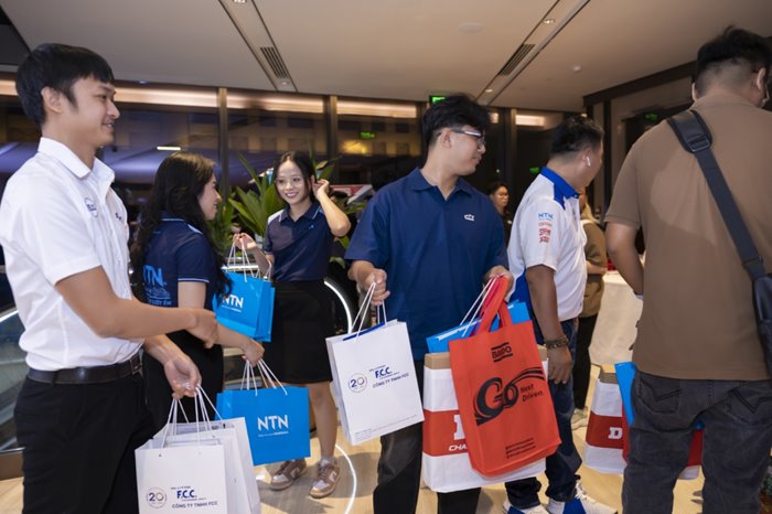 Tiec-tri-an-khach-hang-HCM-2025-2.jpg Tiec-tri-an-khach-hang-HCM-2025-2.jpg