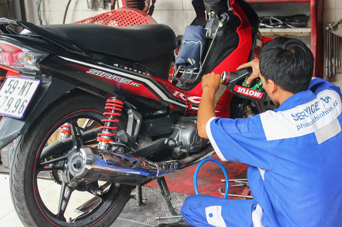 nhot-motul-xe-so.jpg